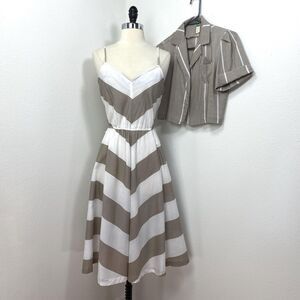 Vintage 70s Summer Dress Chevron Print White Taupe Small Matching Jacket Cotton